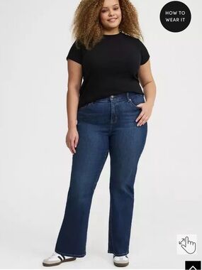 Torrid Medium Blue Bombshell Straight Leg Jeans Size 24